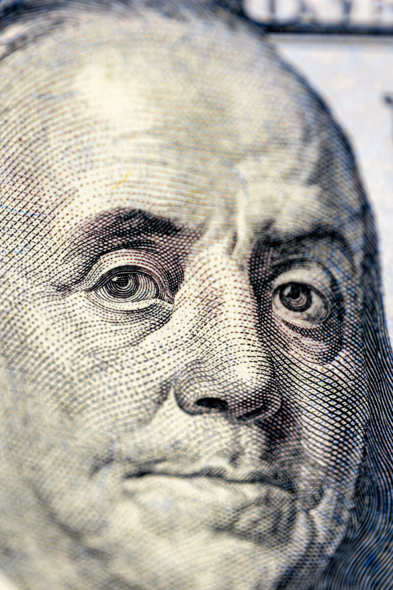 Cenário Macroeconômico sobre juros dólar petróleo inflação e risco Brasil