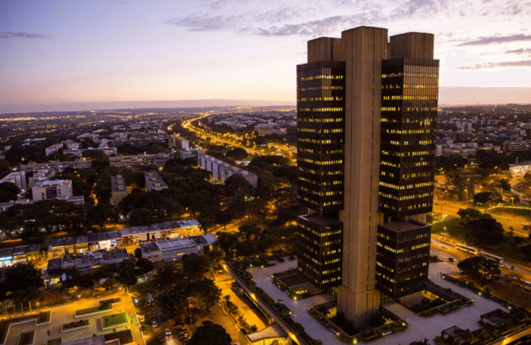 cenário macroeconômico com Copom Fed Selic petróleo dólar Ibovespa e investimentos